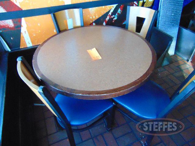 Round dining table, 42-, (4) metal chairs_1.jpg